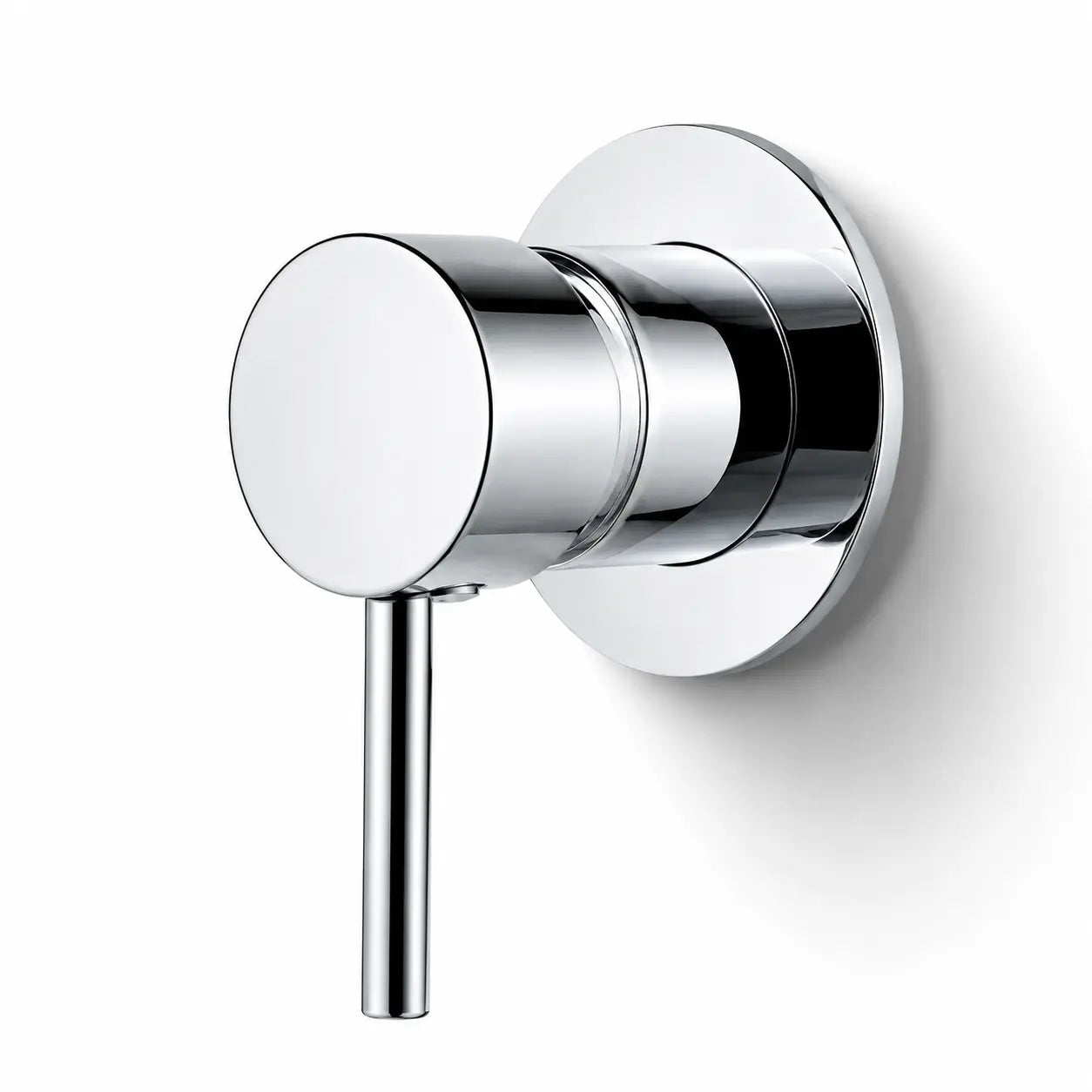 Colonne de douche encastrée chrome — détail matière