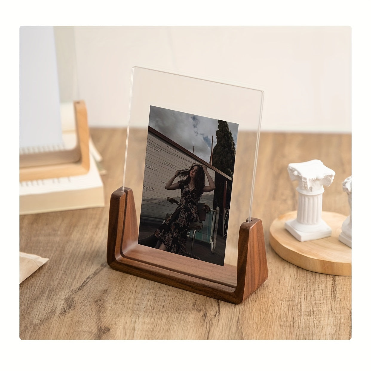 Cadre photo en bois avec design minimaliste et polyvalent 1
