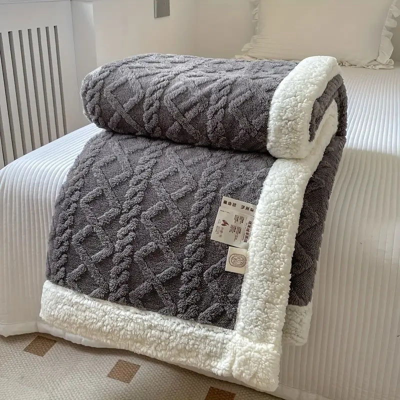 Couverture Polaire Douillette Réversible avec Texture Ultra Douce | Confort et Chaleur pour Toutes les Saisons 0