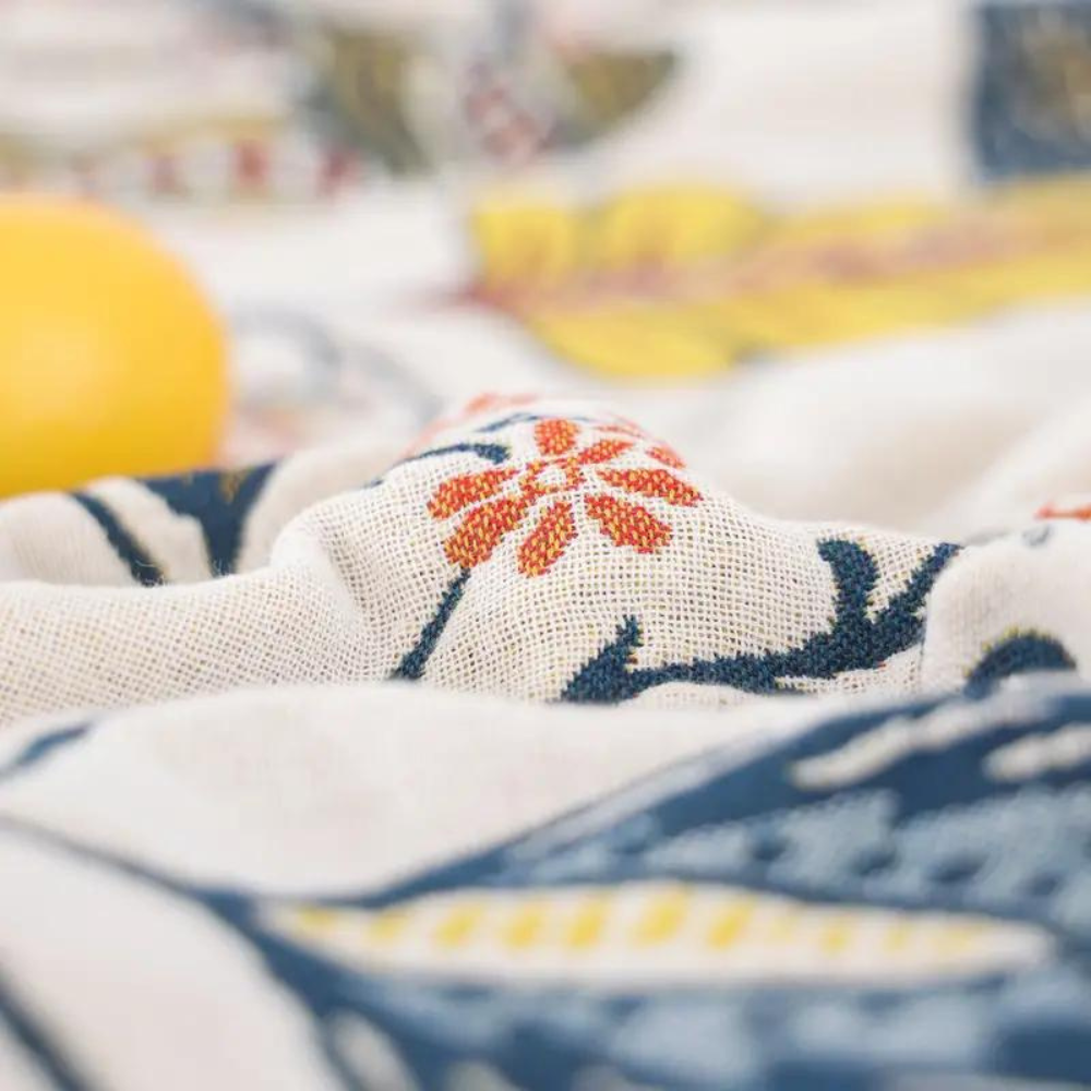 Couverture en Coton Floral Réversible avec Pompons | Élégance et Confort pour Votre Intérieur 4