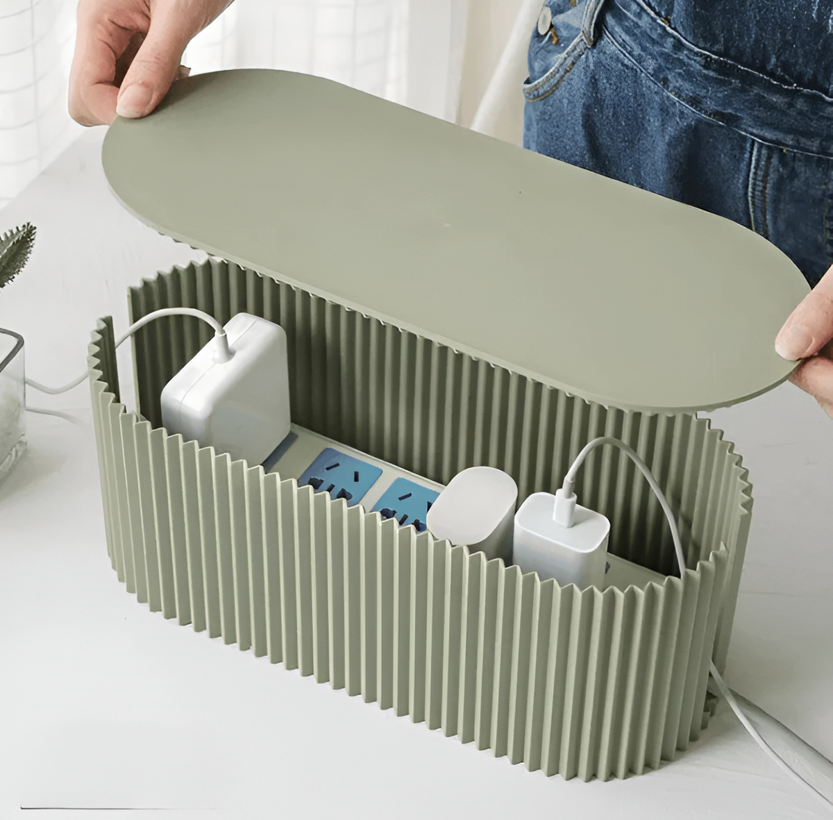 Boîte à Câbles de Rangement – Design Strié Minimaliste