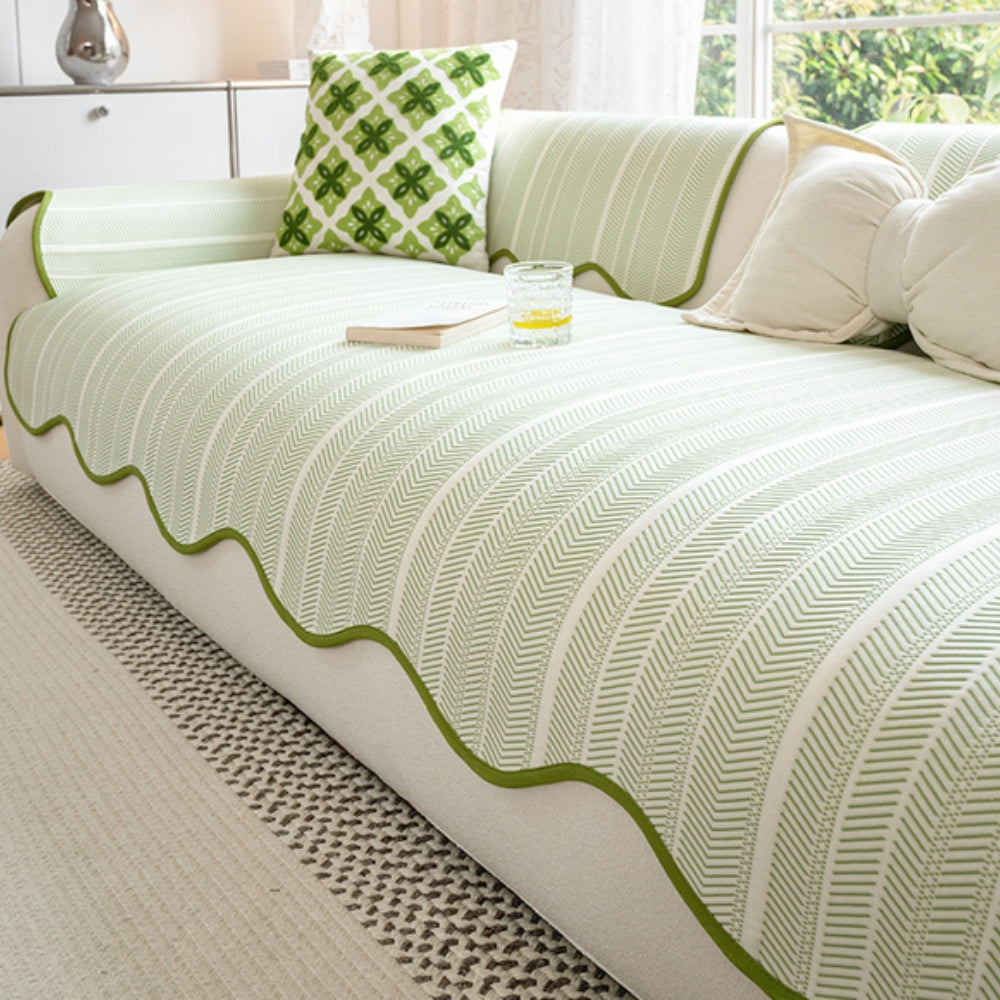 Housse de Canapé Chevron en Microfibre avec Bord Festonné | Protection Élégante pour Votre Salon 1