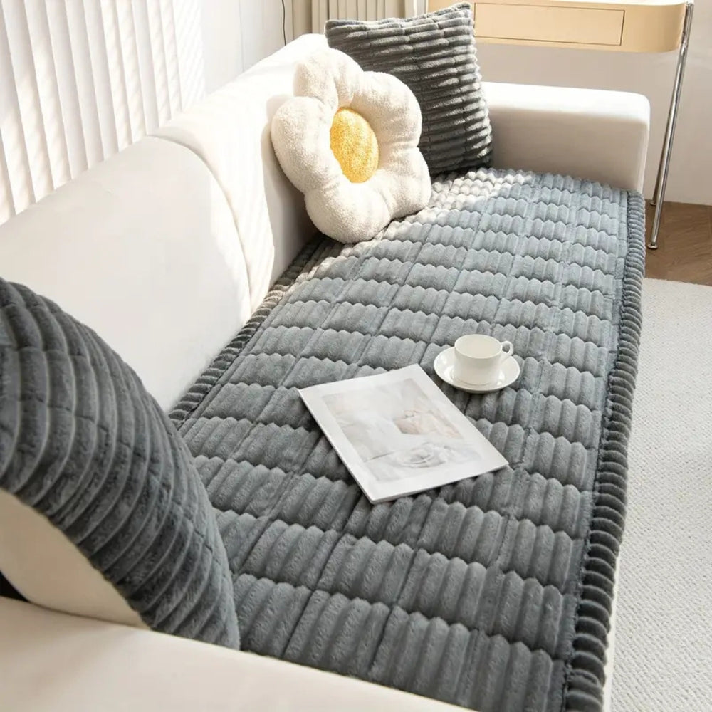 Housse de Canapé en Peluche avec Bords Plissés | Protection Élégante pour Confort et Style 0