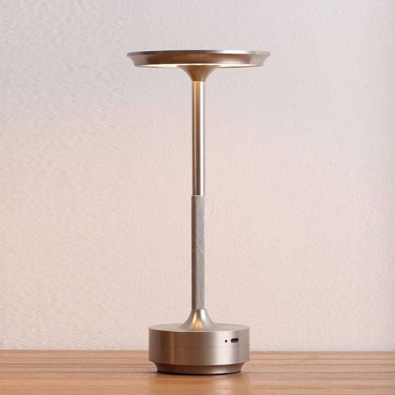 Lampe de Bureau LED avec Gradation Tactile et Design Moderne 7