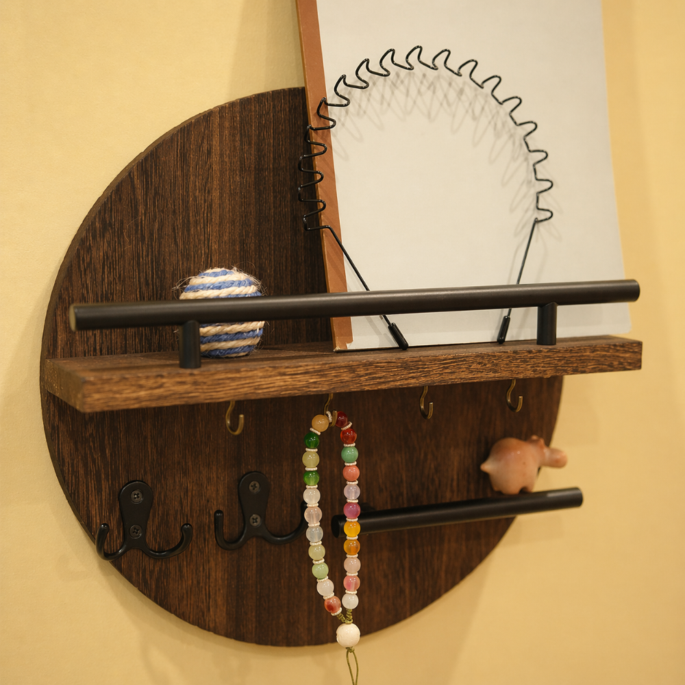 Men's Key Holder with Eco-Friendly Design and Compact Style 2