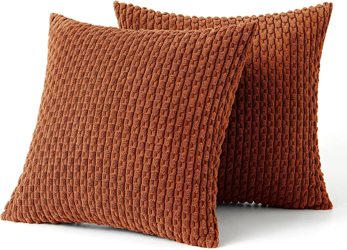 Housse de Coussin Côtelée – Texture Décorative
