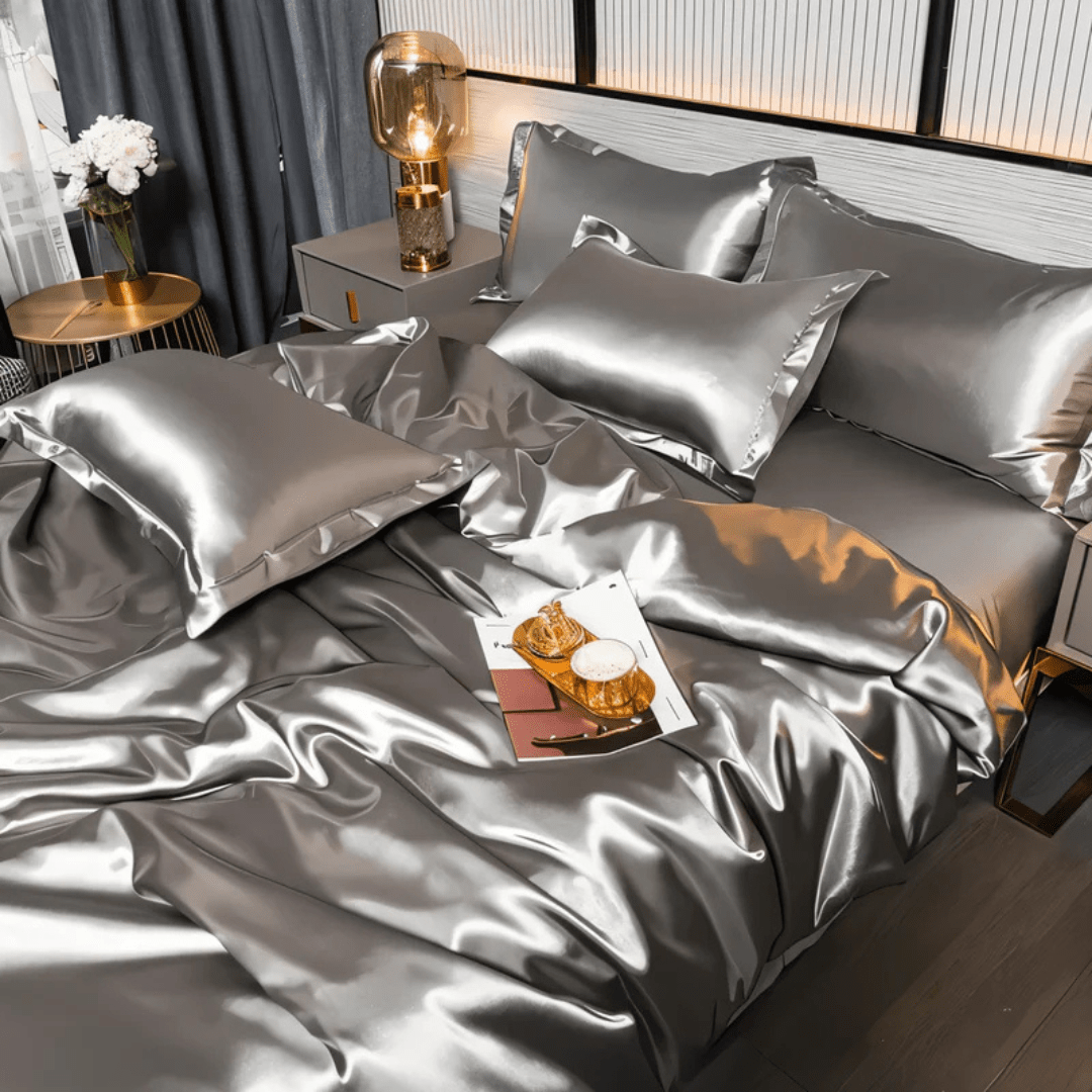 Parure de Lit Satinée – Housse de Couette et Taies