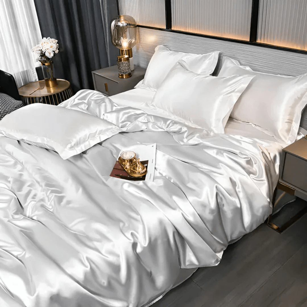 Parure de Lit Satinée – Housse de Couette et Taies