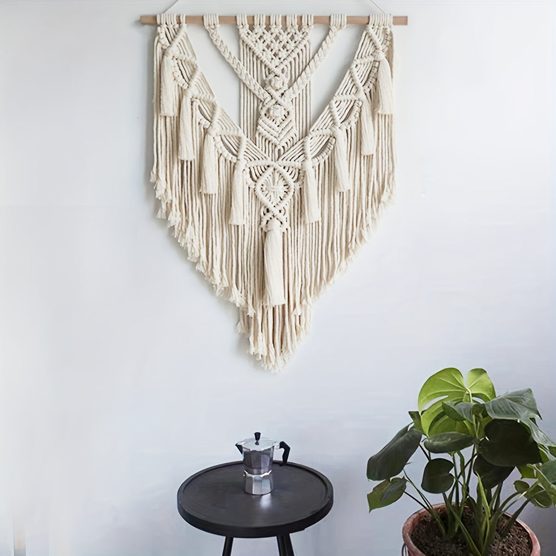 Women's Tenture Murale with Handcrafted Design and Boho Style 3