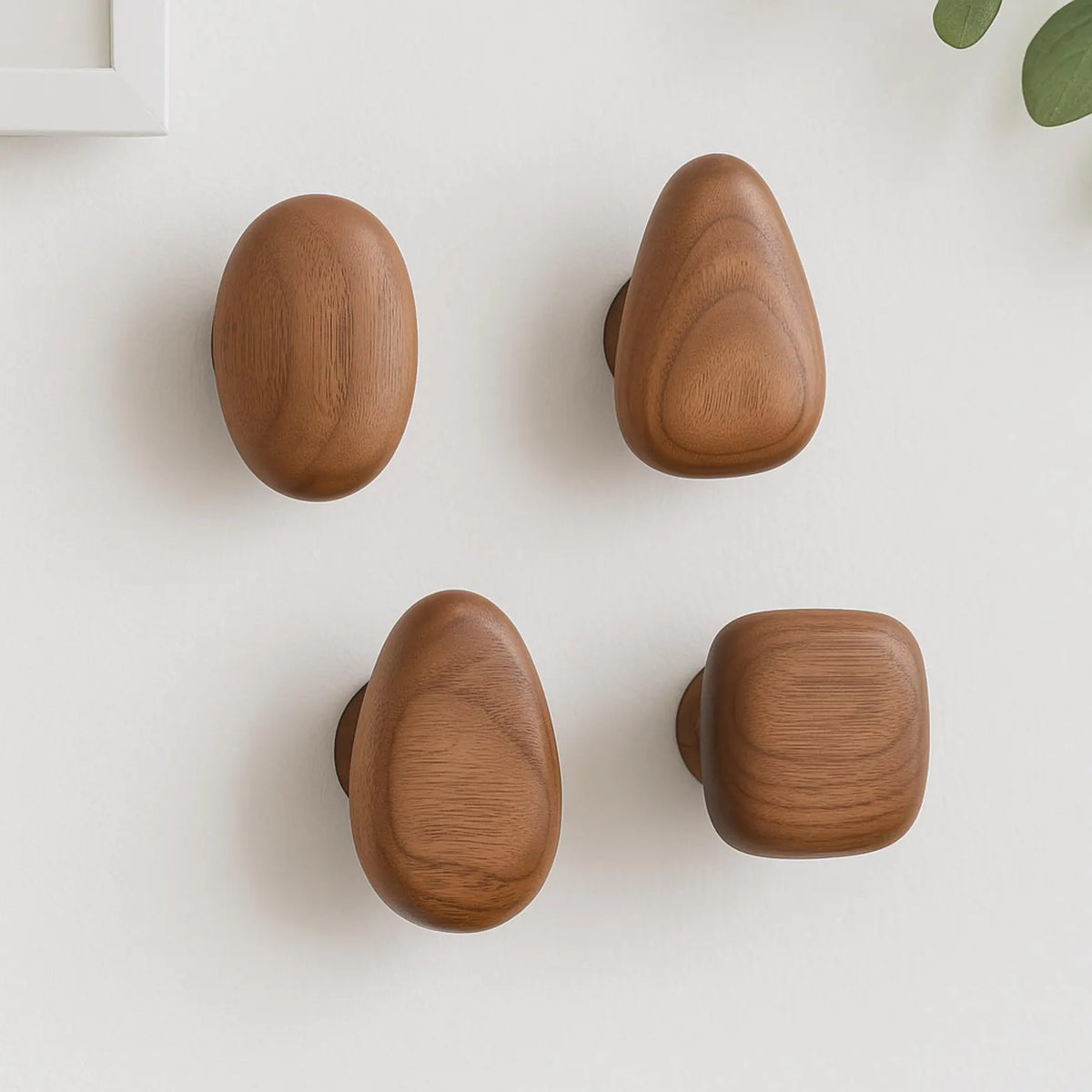 Lot de 4 Crochets Muraux en Bois Massif